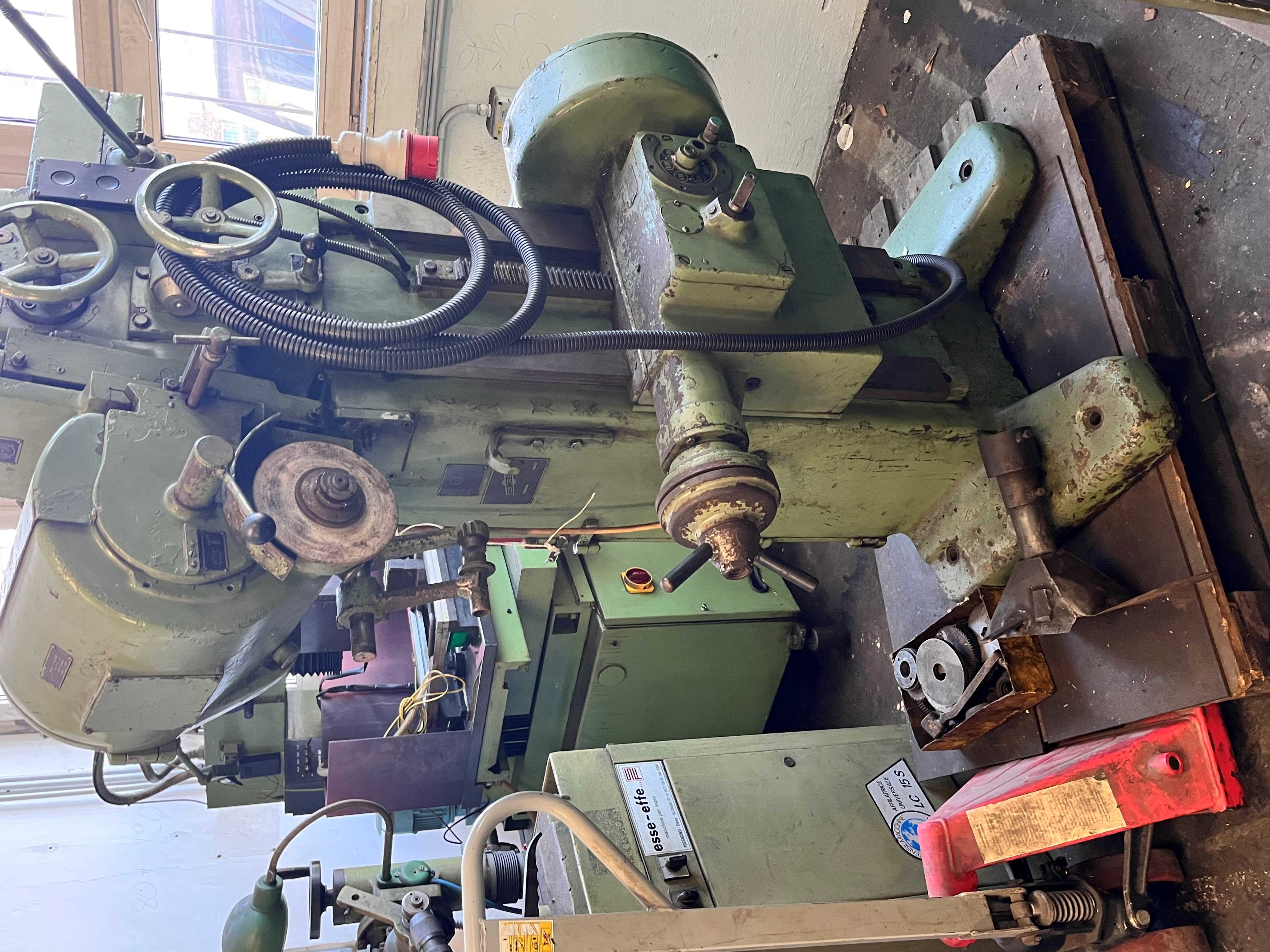 Fémipari körfűrészlap élező gép 5